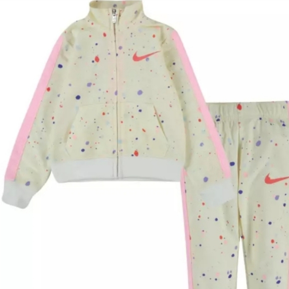 Nike Kids Matching Set - Cream with Pink and Purple Accents 24 Months - Picture 1 of 16